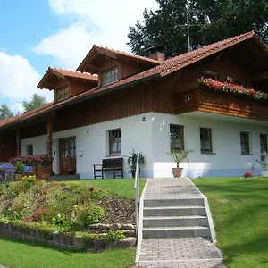 Apartment Cornelia Frisch, Sankt Oswald-Riedlhuette
